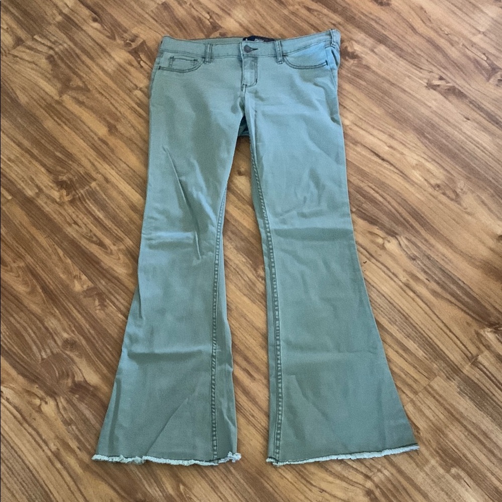 Hollister Flare Jeans- Sz 9